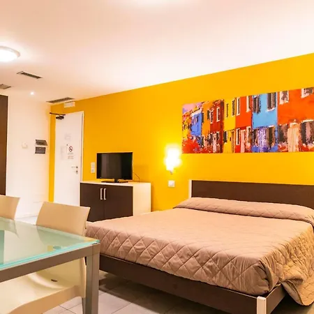 Burano Hotel apartamentowy Lido di Jesolo