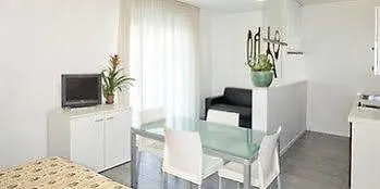 Hotel apartamentowy Burano *